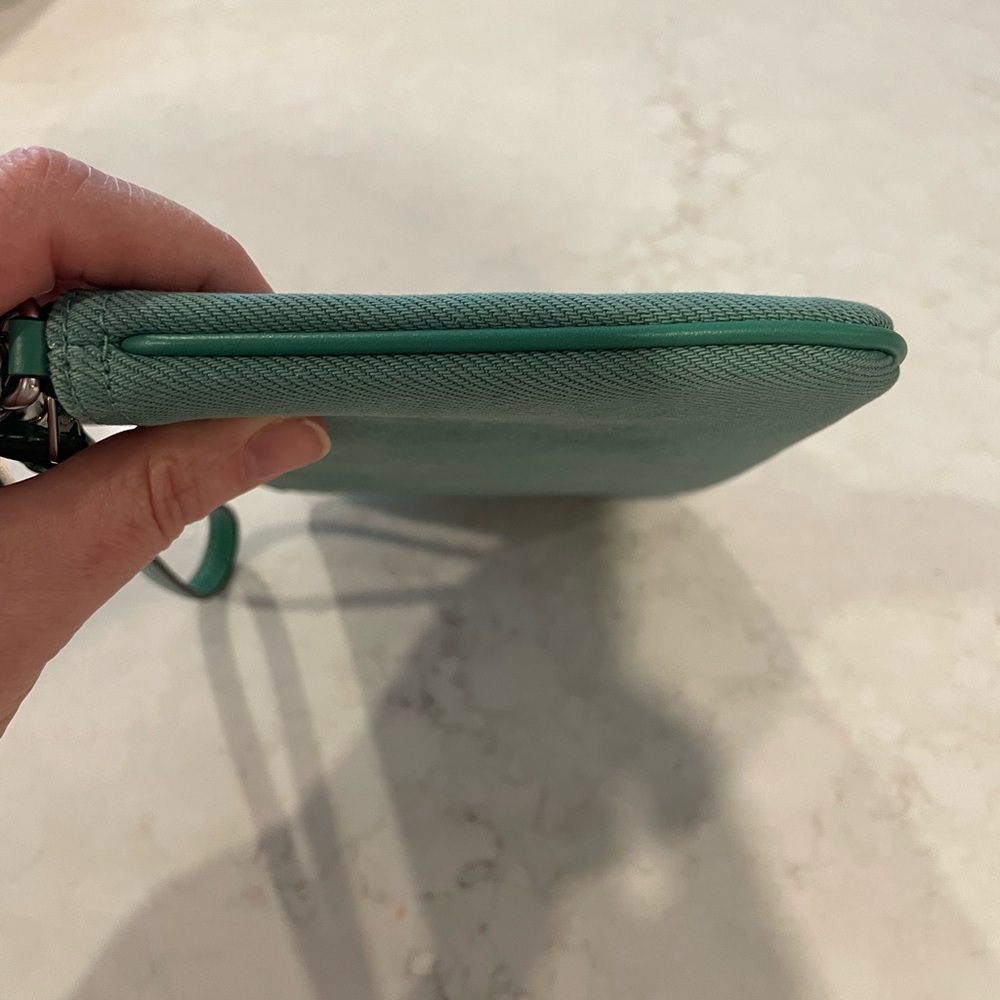 🍍Coach Teal Green Denim Wristlet - Picture 5 of 11